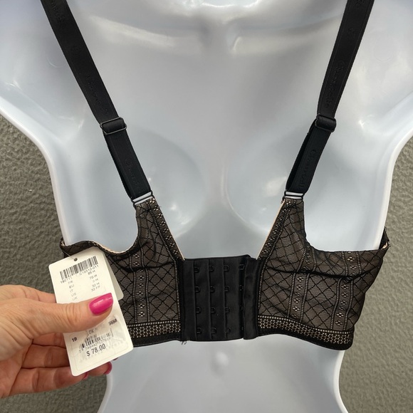 Chantelle bra new with tags 32H ideal, full coverage bra ultra soft comfort - Picture 5 of 10